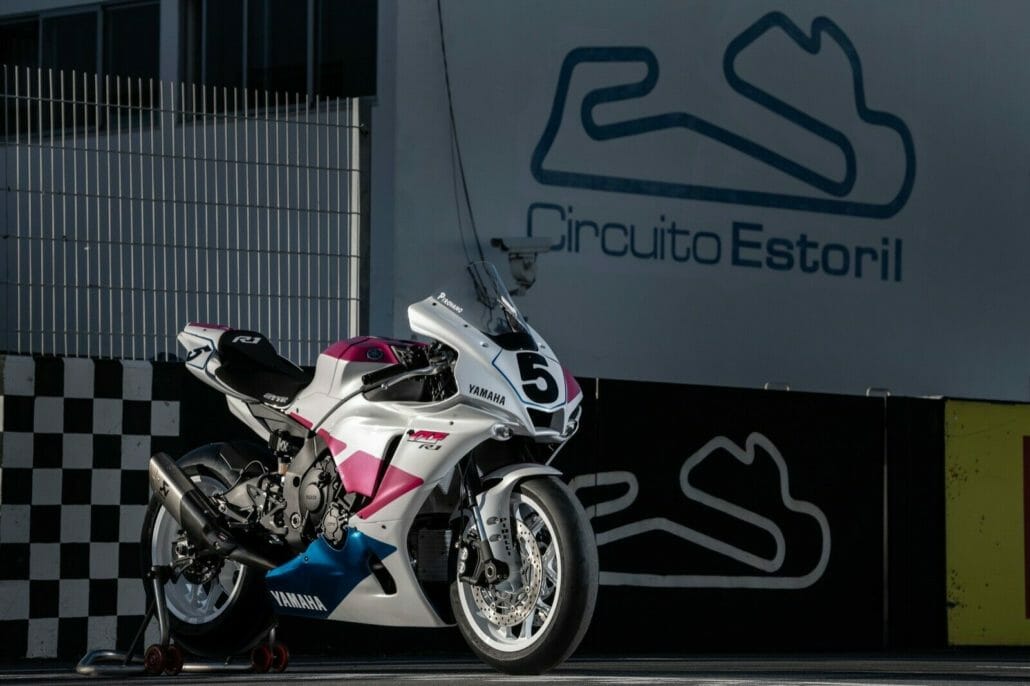Yamaha R1 Piro-Replica auctioned for a good cause 31 Yamaha R1 Piro Replika 3