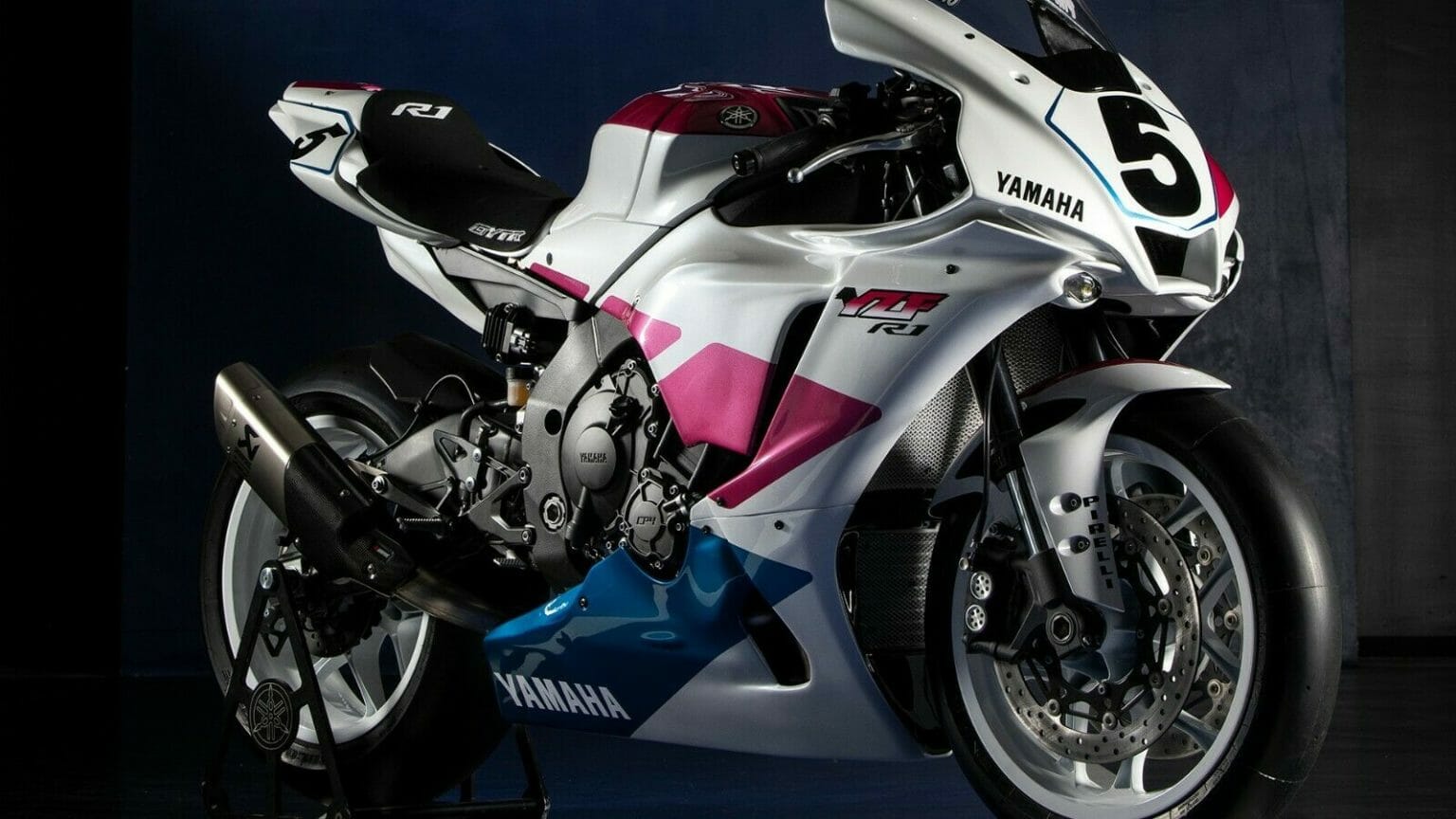 Yamaha R1 Piro-Replika für den guten Zweck versteigert Yamaha R1 Piro Replika 6