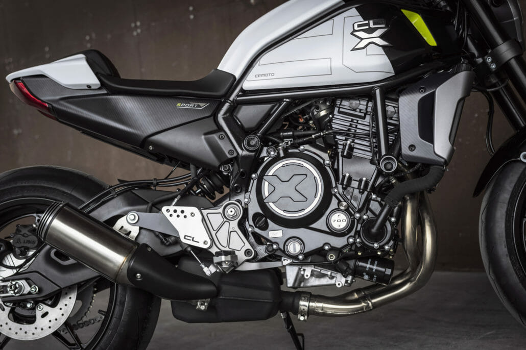 CFMoto 700 CL X Sport 18