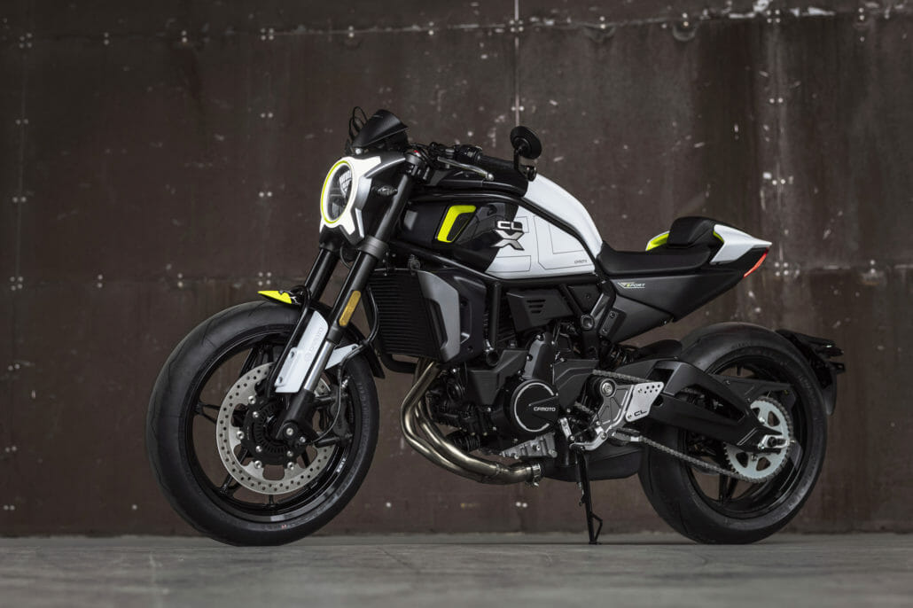 CFMoto 700 CL X Sport 8