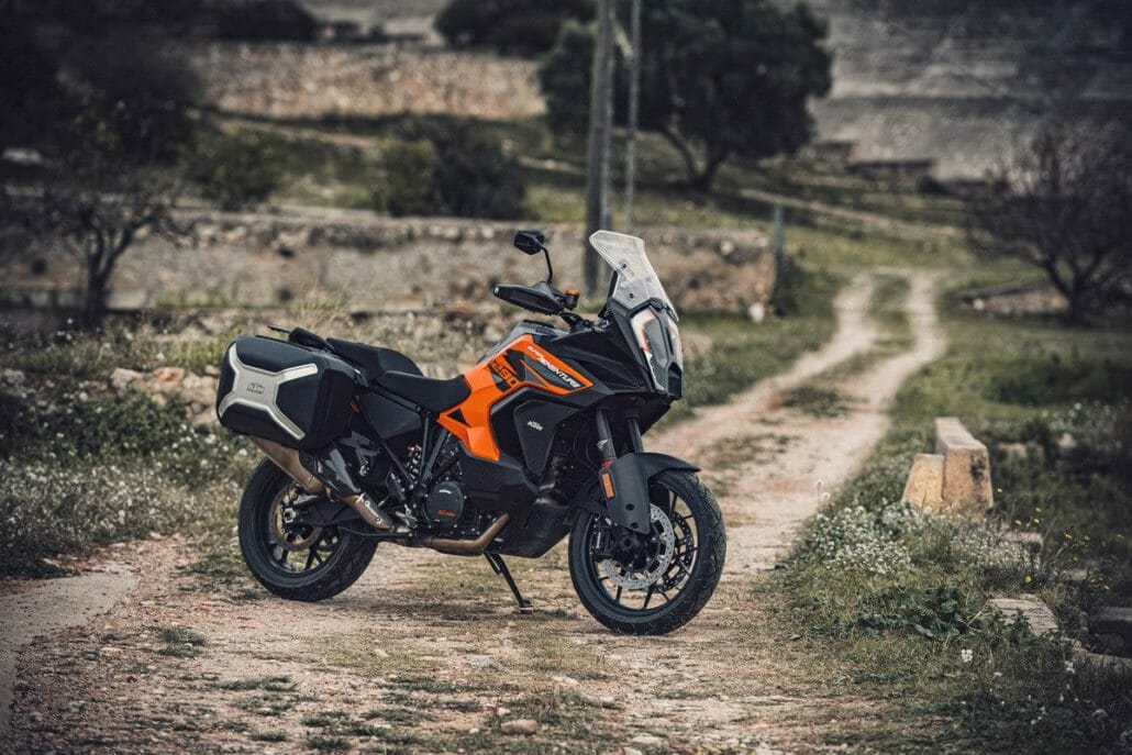 NEW - KTM 1290 Super Adventure S - 2021 7 KTM 1290 SUPER ADVENTURE S Static 2