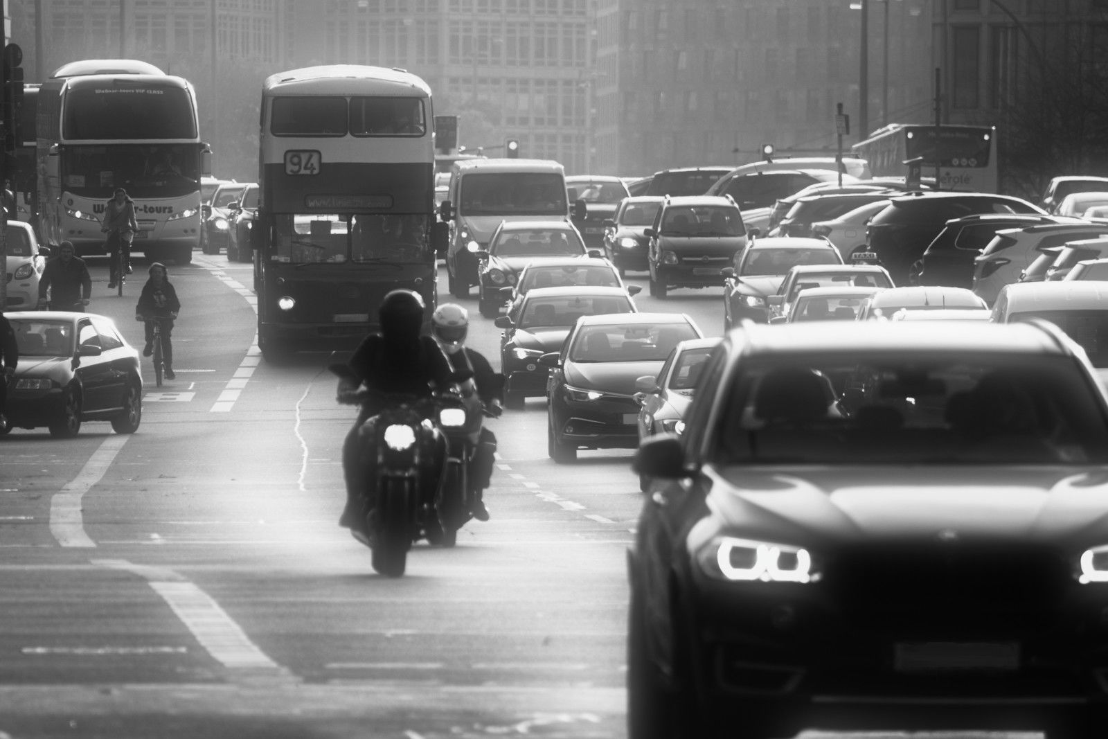 Car drivers and motorcyclists see different things in road traffic 25 traffic 3806441