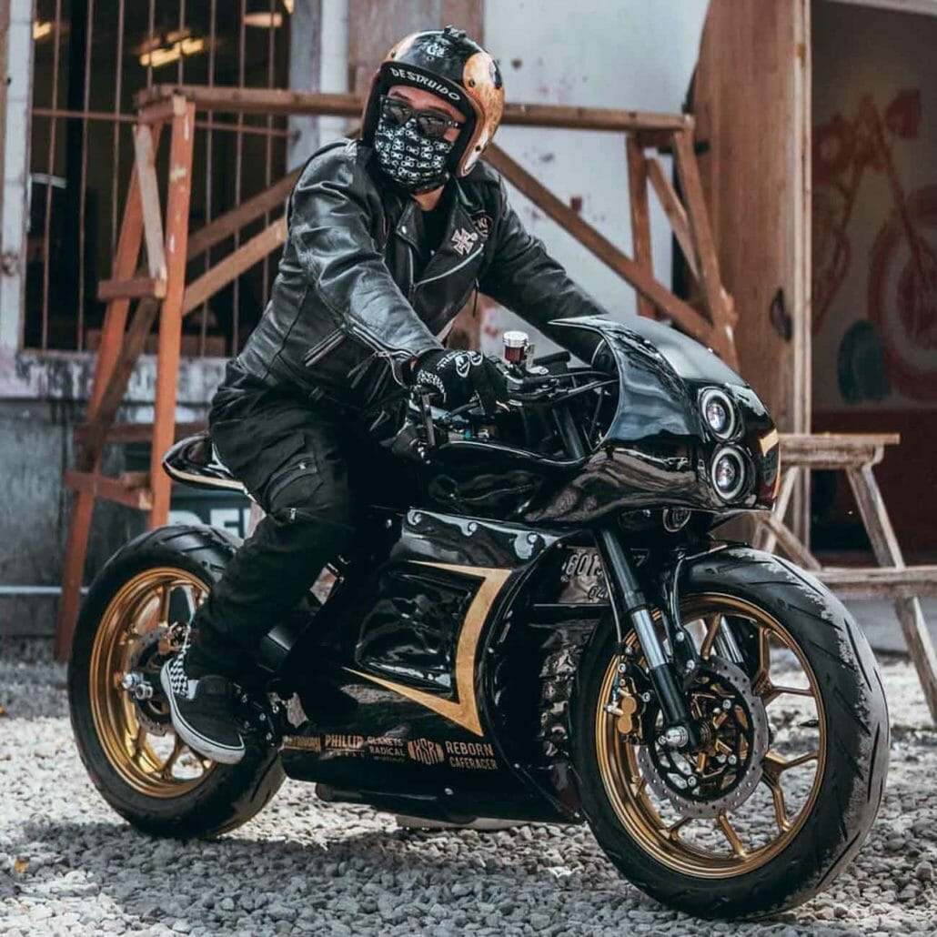 Giftige Yamaha XSR155 von Glanets Radical Kustom 3 Glanets Radical Kustom Reborn Cafe Racer 3