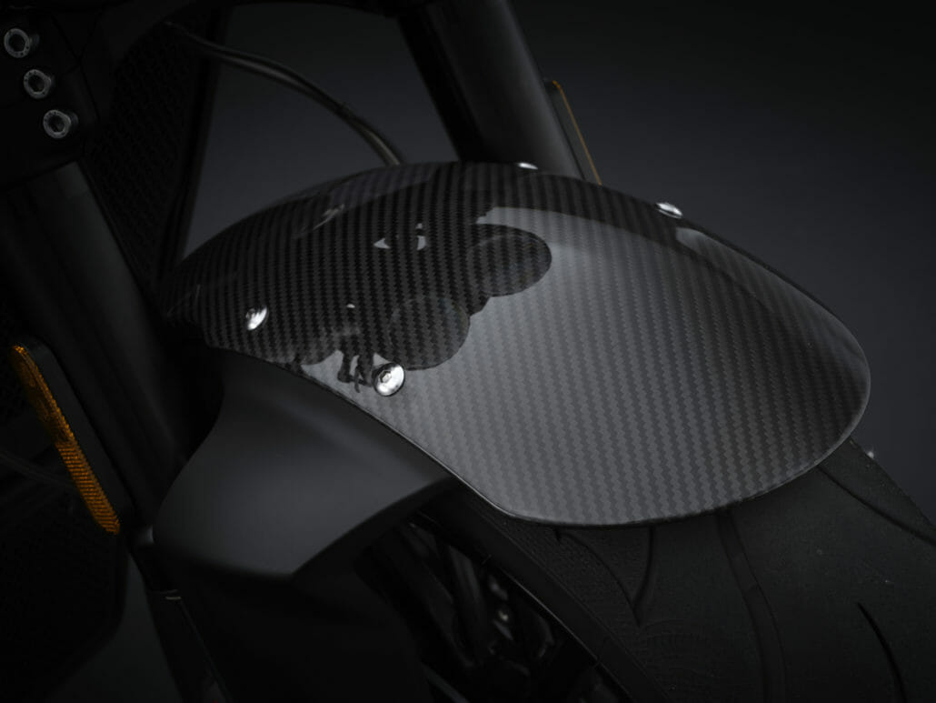 Triumph Rocket 3 R Black 12