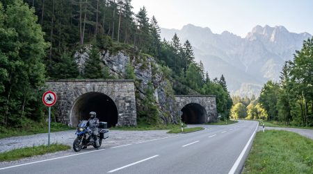 B2 bei Eschenlohe: Tunnel dauerhaft für Motorräder gesperrt – Überblick 93aacfd1aec366ba1c8ecc12b070b793 1781271071073