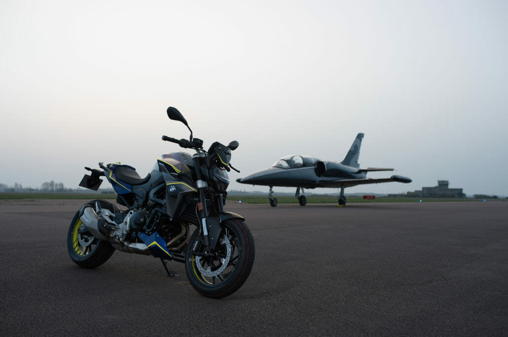 BMW F 900 R Force 2021 14