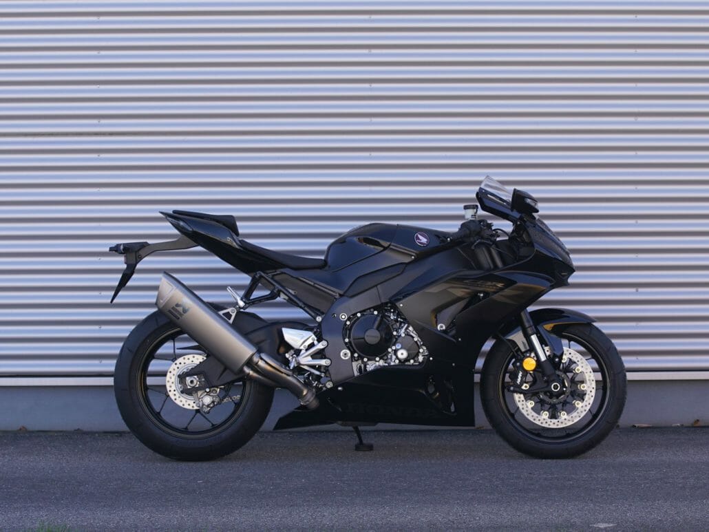 ABM Lenkerumbau und verstellbare Hebel für die Honda CBR 1000 RR-R Fireblade SP 1 DSC02094 Honda CBR 1000 RR R Stummellenker multiClip Sport 300dpi