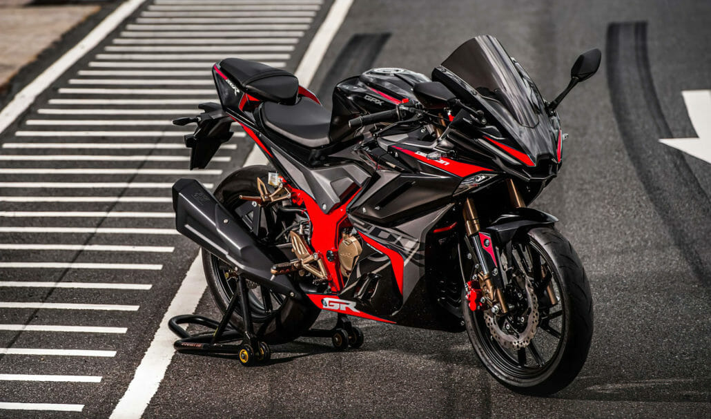 GPX Demon GR200 – Aggressives Einsteiger-Motorrad 10 GPX Demon GR200 5