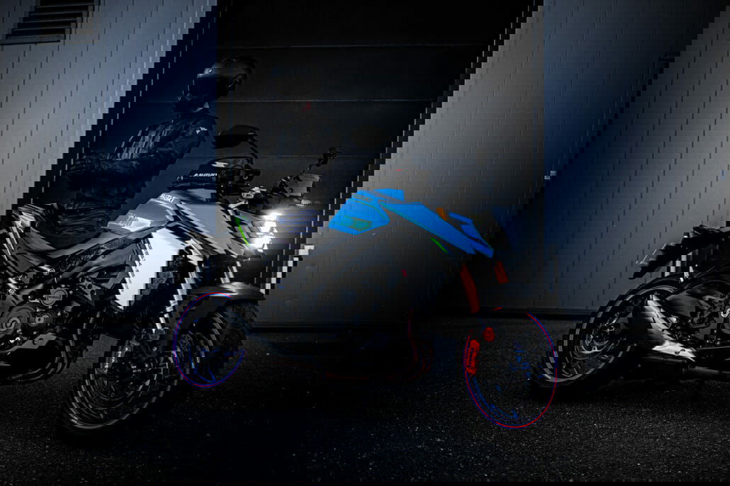 GSX S1000 M2 AccessoryAction 13