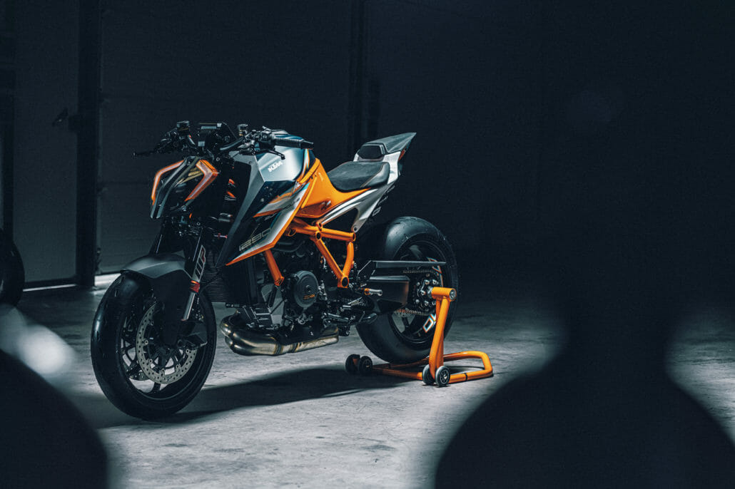 KTM 1290 Super Duke RR 2021 12