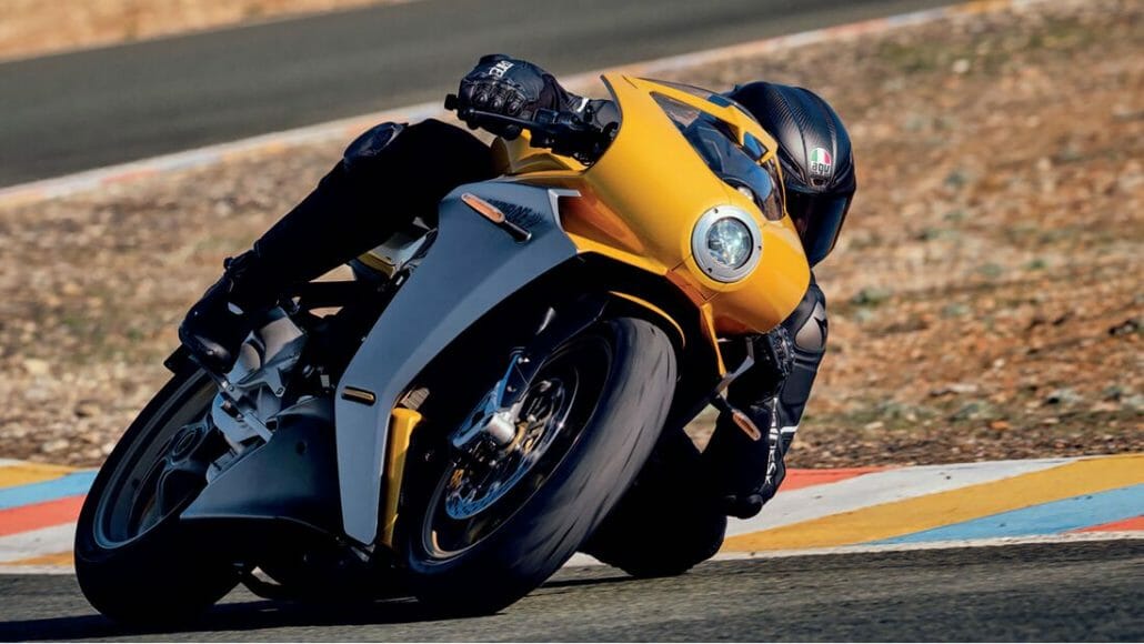 Update for the MV Agusta Superveloce 10 MV Agusta Superveloce 2021 10