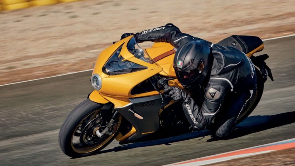 Update for the MV Agusta Superveloce 11 MV Agusta Superveloce 2021 11