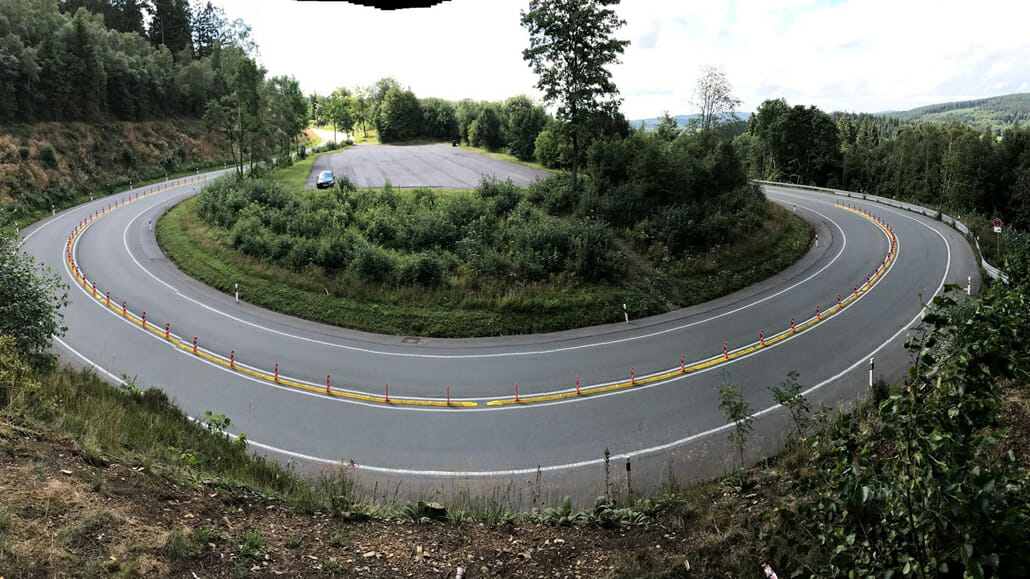 L707 Nordhelle: Streckensperrung nach Klage aufgehoben – Überblick & Chronik Nordschleife Herscheid Nordhelle L 707 ueber die Nordhelle 1