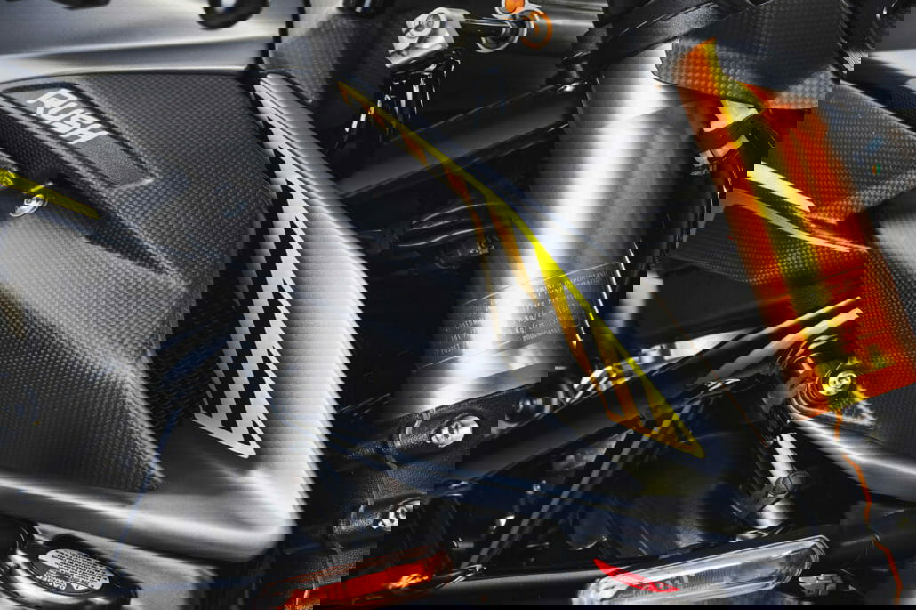 MV Agusta Rush 1000 15