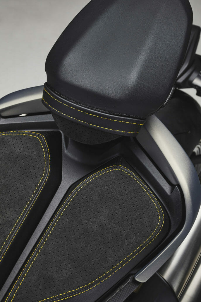 MV Agusta Rush 1000 16