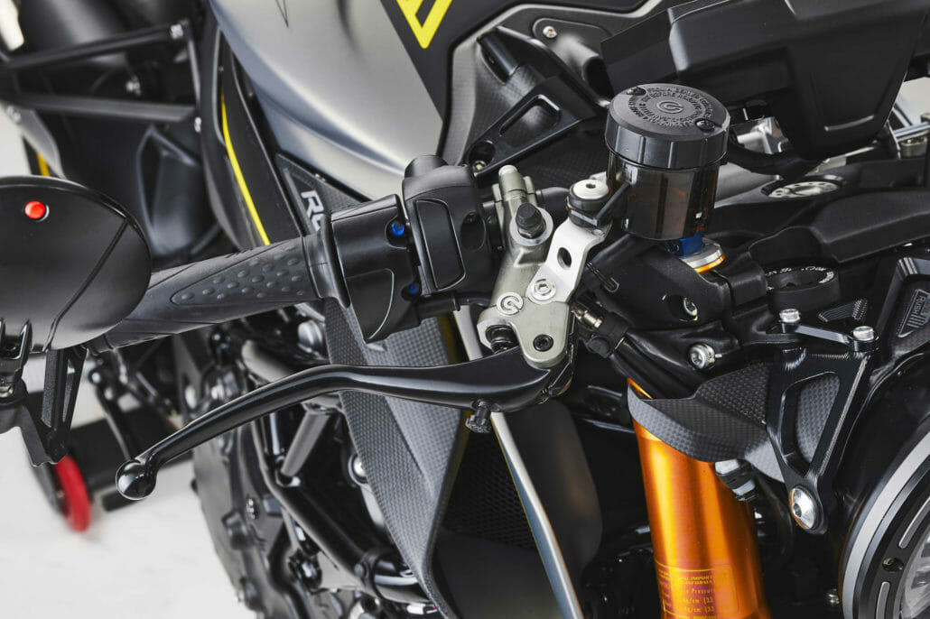 MV Agusta Rush 1000 17