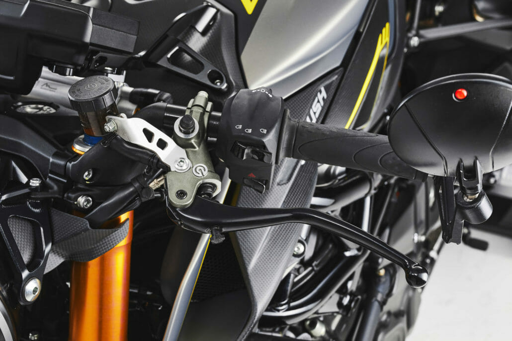 MV Agusta Rush 1000 18