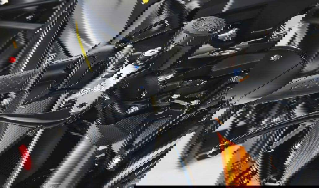 MV Agusta Rush 1000 30