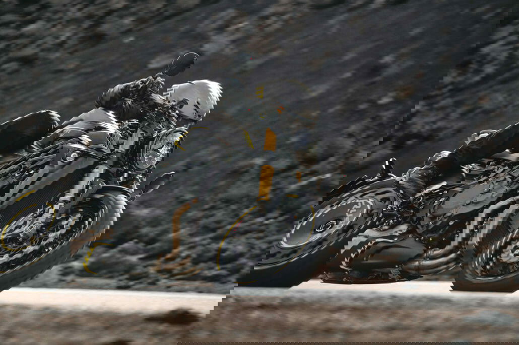 MV Agusta Rush 1000 6