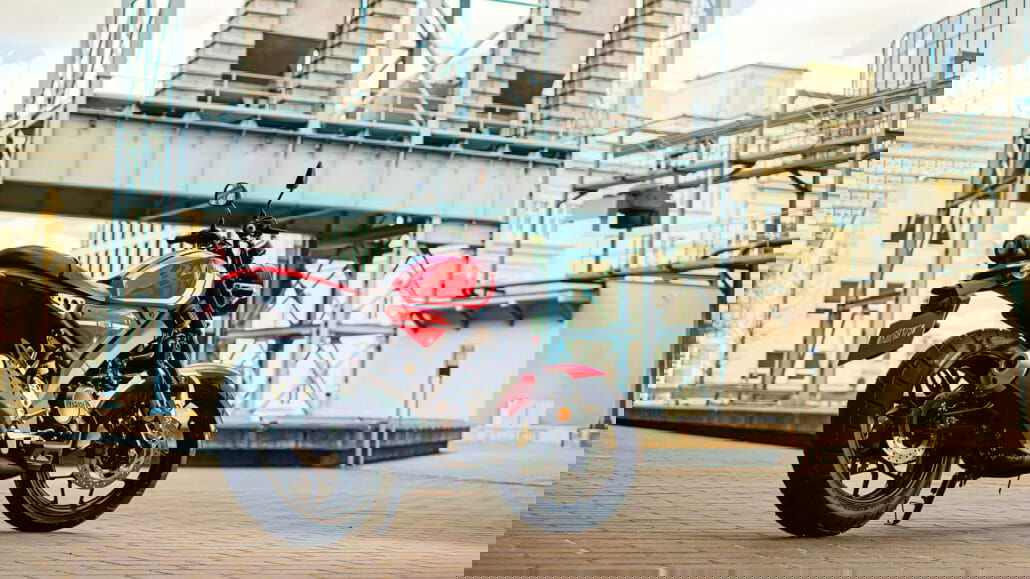 Yamaha introduces the XSR125, the latest Faster Son model. 13 Yamaha XSR125 2021 13 1