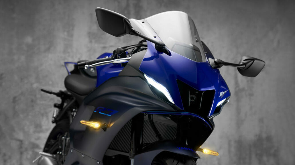 Yamaha YZF R7 18