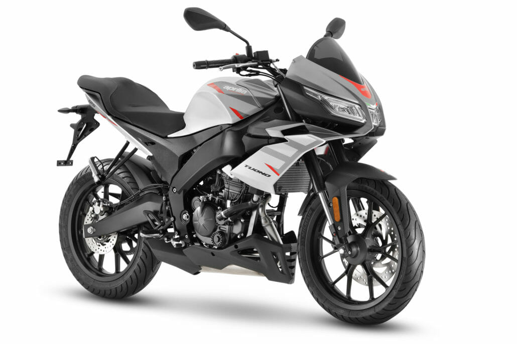 Aprilia's new RS 125 and Tuono 125 for 2021 15 tuono125 34dx bianco