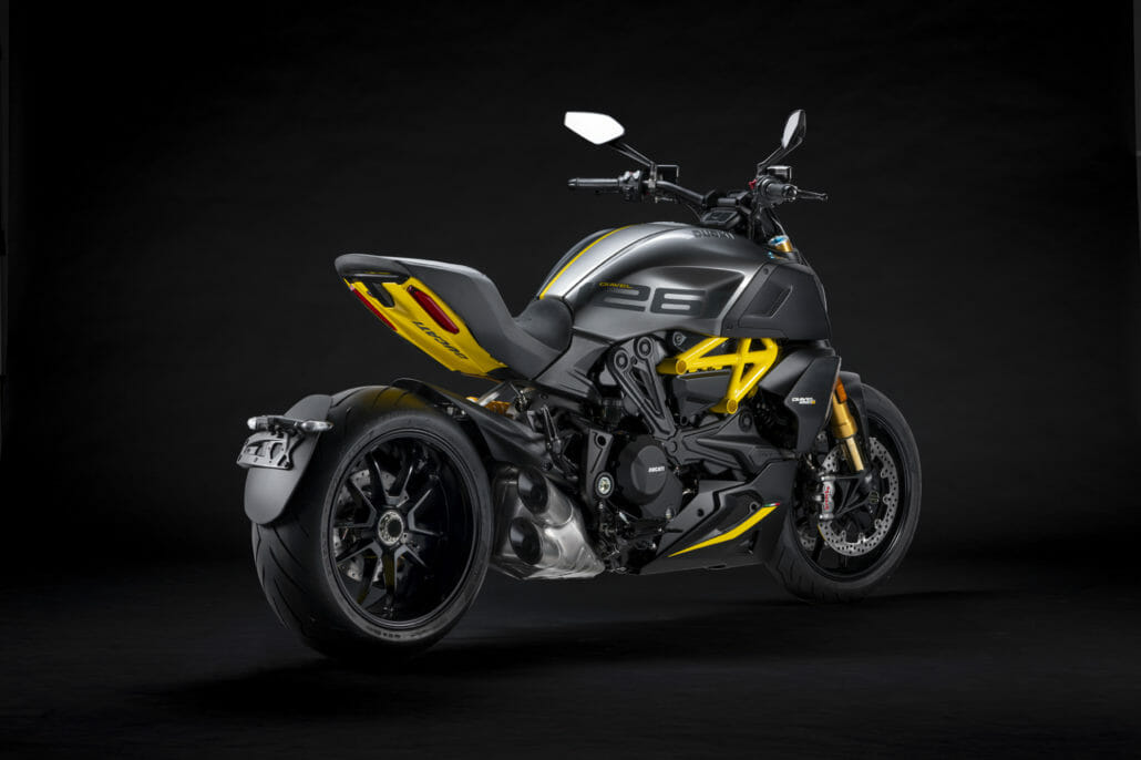 Ducati Diavel 1260 S Black and Steel 13