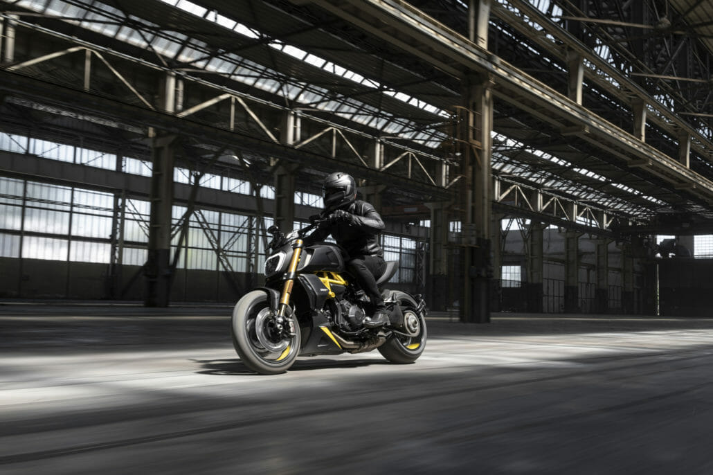 Ducati Diavel 1260 S Black and Steel 6