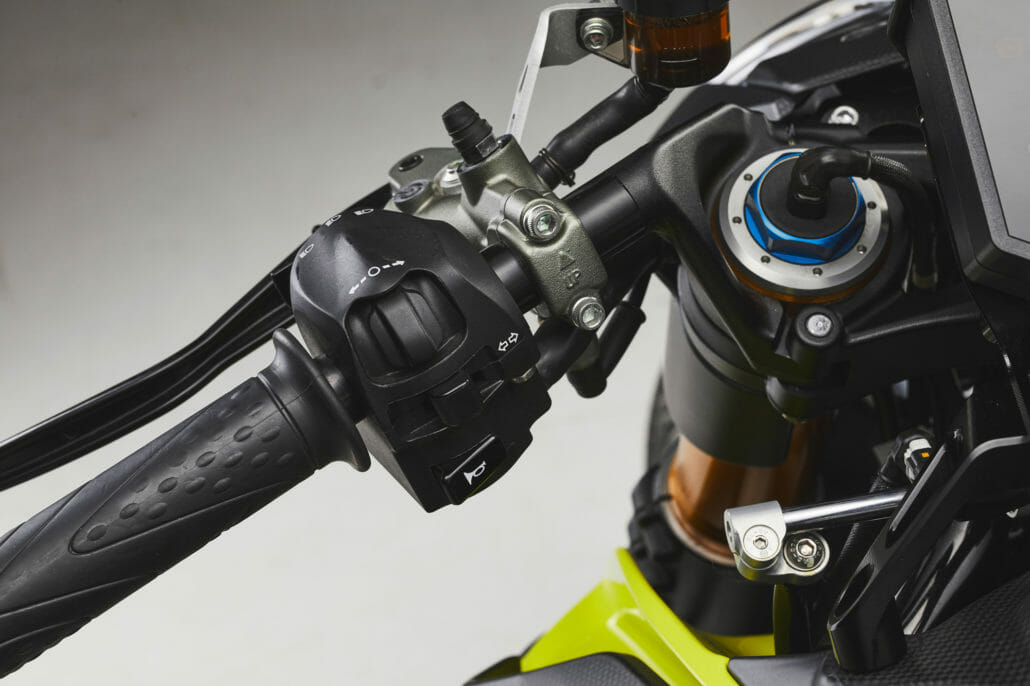 MV Agusta Brutale 1000 RR 2021 27