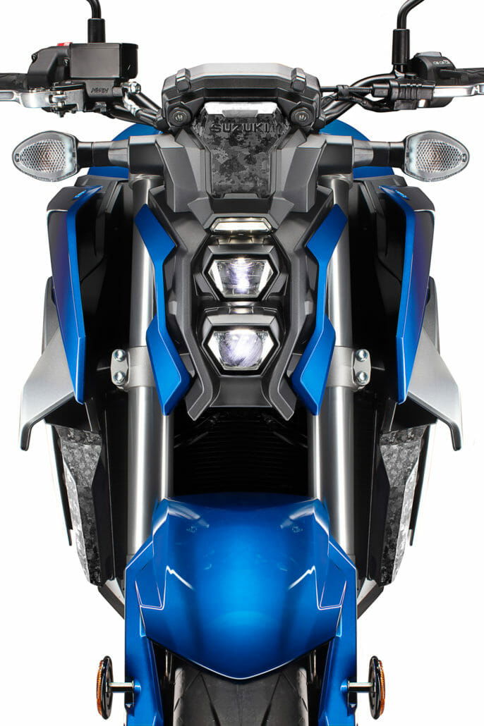 Suzuki GSX S950 19