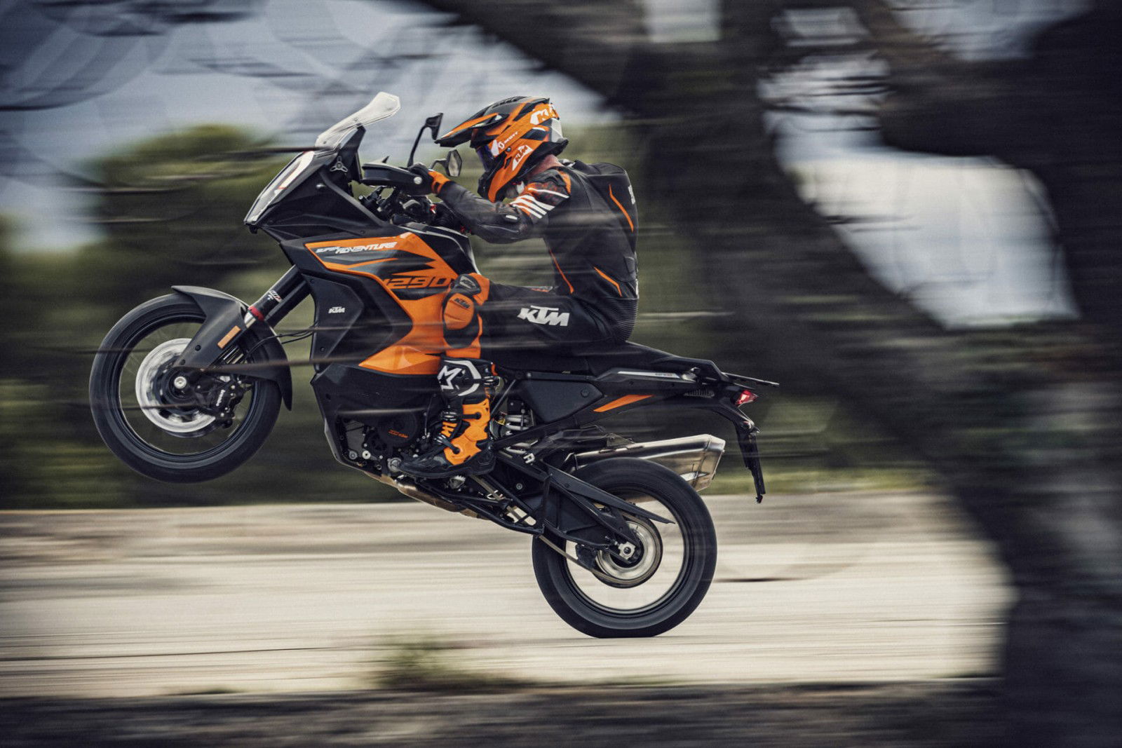 KTM 1290 SUPER ADVENTURE S 2021 29