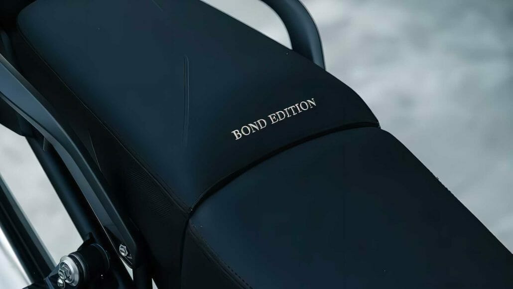 Triumph Tiger 900 Bond Edition 5 Triumph Tiger 900 Bond Edition 5