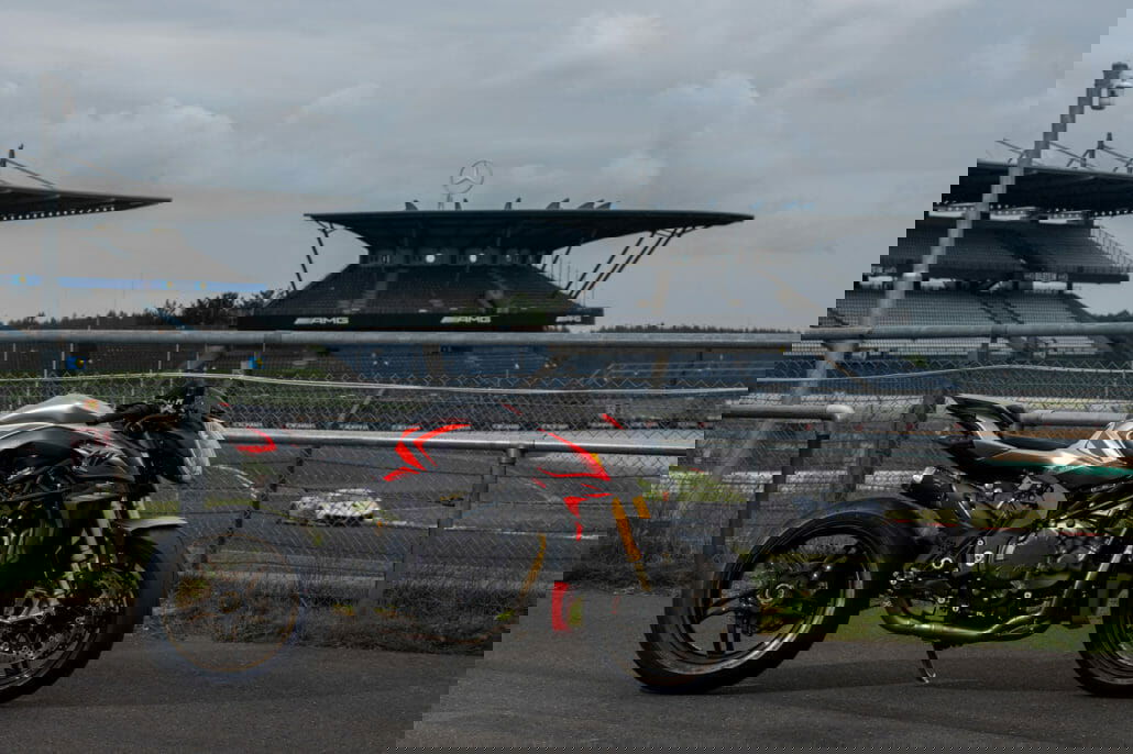 MV Agusta Brutale 1000 RR Nürburgring 6 BRUTALE 1000 NURBURGRING AMBIENT 11