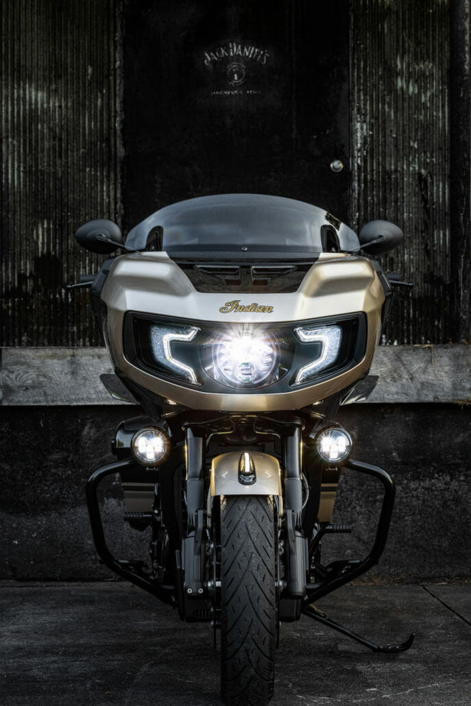 Indian Challenger Limited Jack Daniels Edition 2022 10 Indian Challenger Limited Jack Daniels Edition 2022 10