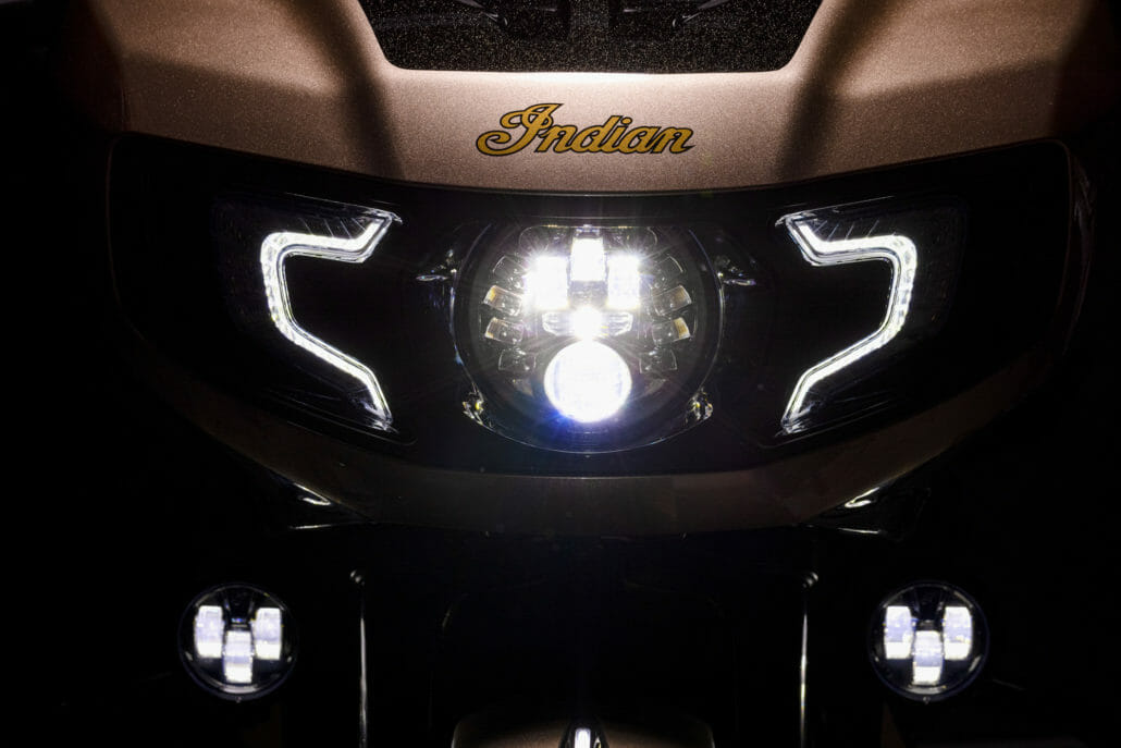 Indian Challenger Limited Jack Daniels Edition 2022 26 Indian Challenger Limited Jack Daniels Edition 2022 26