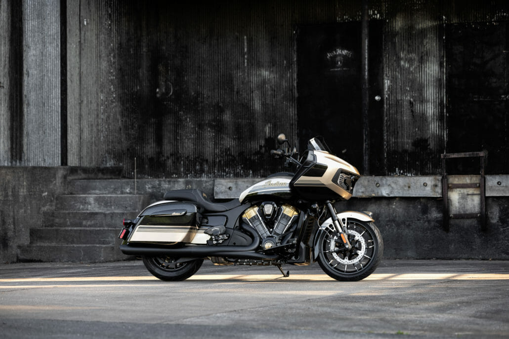 Indian Challenger Limited Jack Daniels Edition 2022 3 Indian Challenger Limited Jack Daniels Edition 2022 3