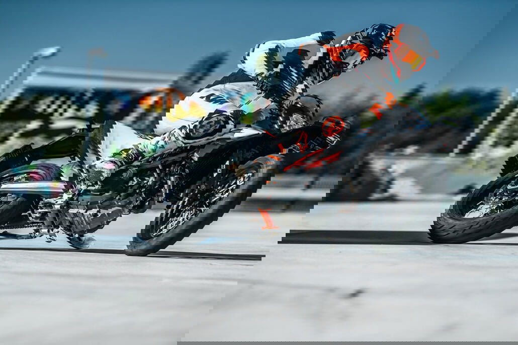 Kupplungsprobleme bei der KTM 690 und Husqvarna 701 25 KTM 690 SMC R Action 01