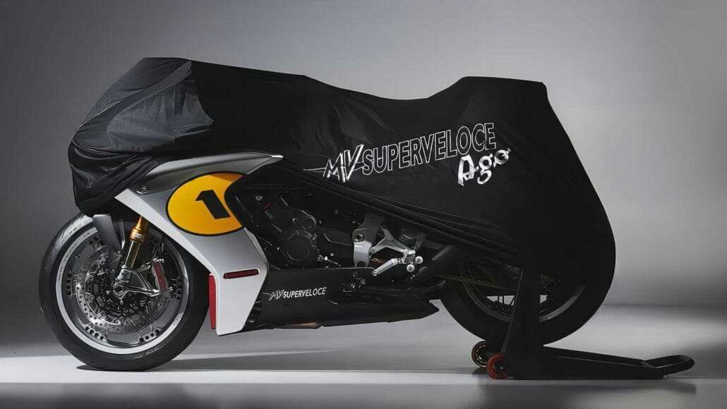 MV Agusta Superveloce Ago 15