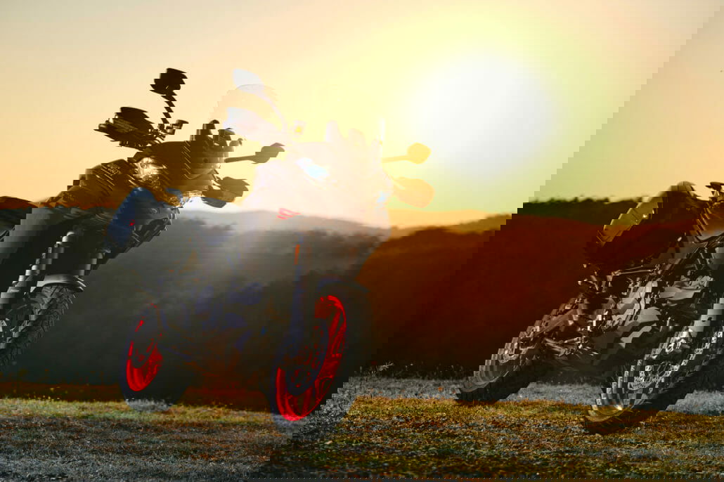 Ducati Multistrada V2 30 MY22 Ducati Multistrada V2S Grey DYN 86 UC338683 High