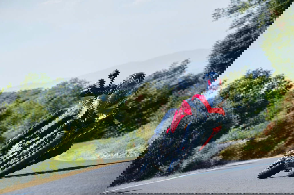 Ducati Multistrada V2 40 MY22 Ducati Multistrada V2S Red DYN 41 UC338625 High