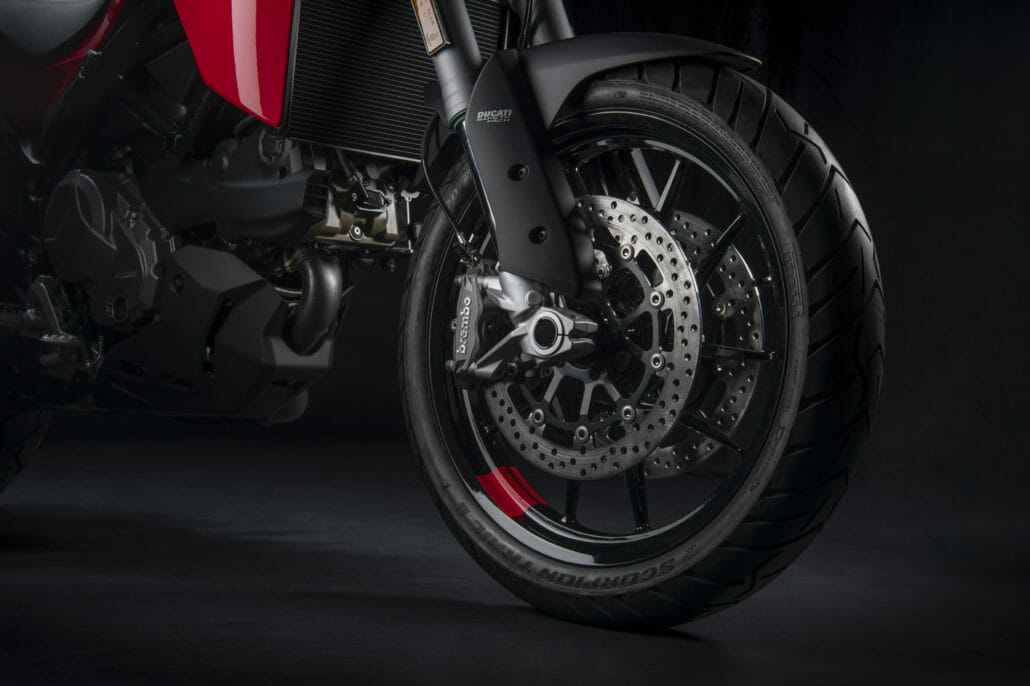 Ducati Multistrada V2 44 MY22 Ducati Multistrada V2S Red ST 22 UC338573 High