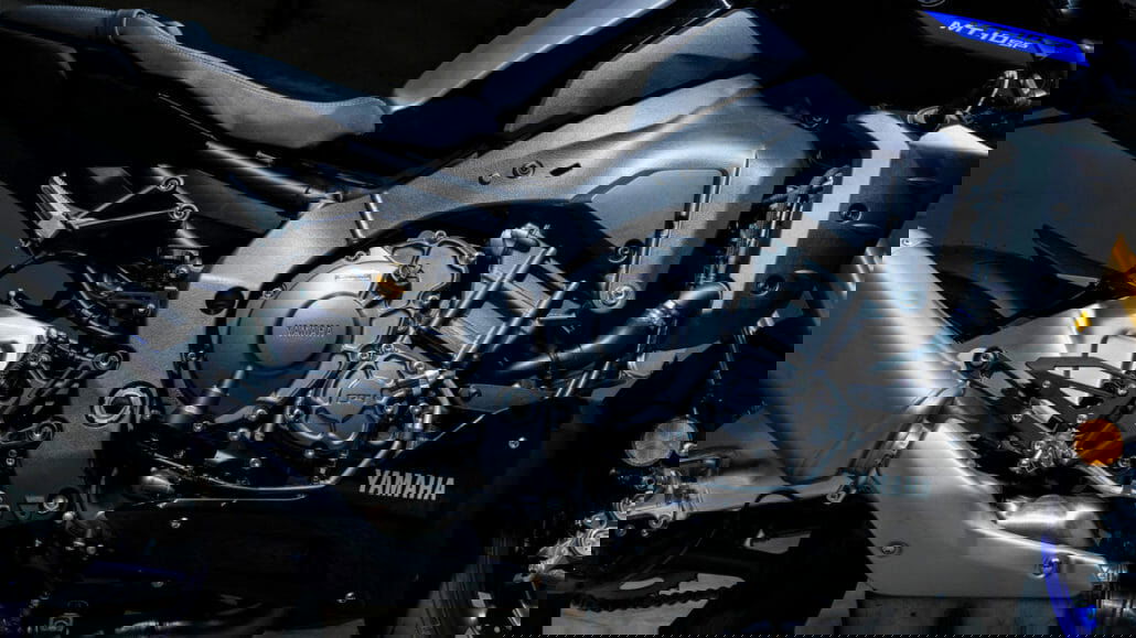 Yamaha MT-10 SP 34 2022 YAM MT10DX EU BWM2 DET 008 03 preview