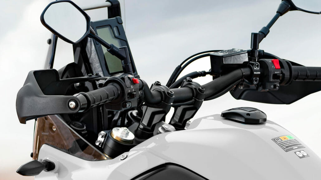 2022 YAM XTZ700SP EU RW DET 009 03 preview