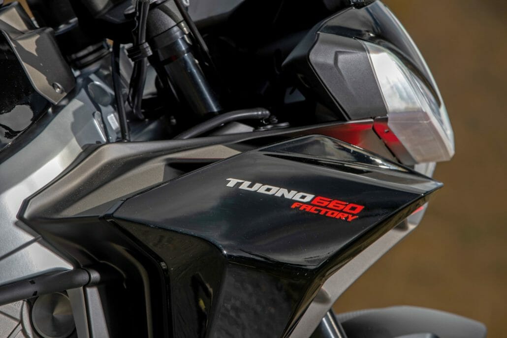 Aprilia Tuono 660 Factory 2022 12 Aprilia Tuono 660 Factory 10