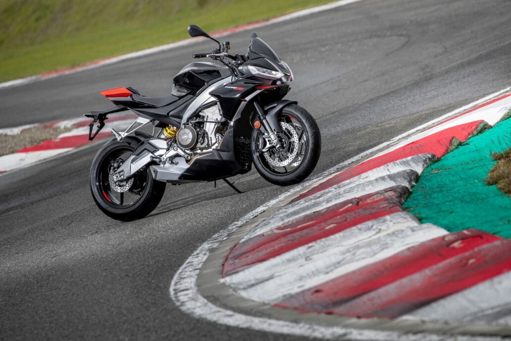Aprilia Tuono 660 Factory 2022 16 Aprilia Tuono 660 Factory 25
