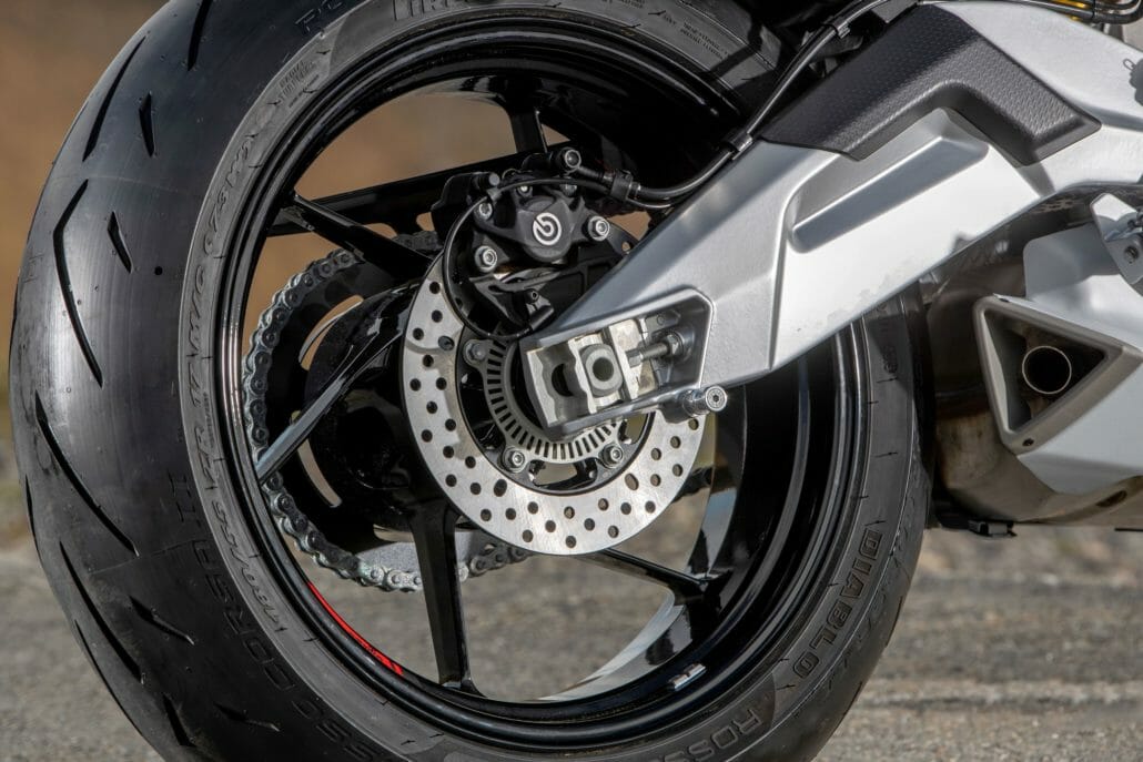 Aprilia Tuono 660 Factory 2022 9 Aprilia Tuono 660 Factory 8