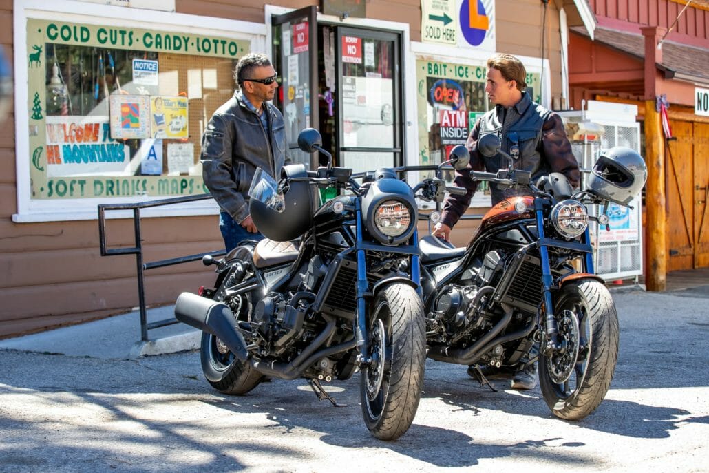 Honda Rebel in new color dress 3 Honda CMX1100 Rebel 2022 3