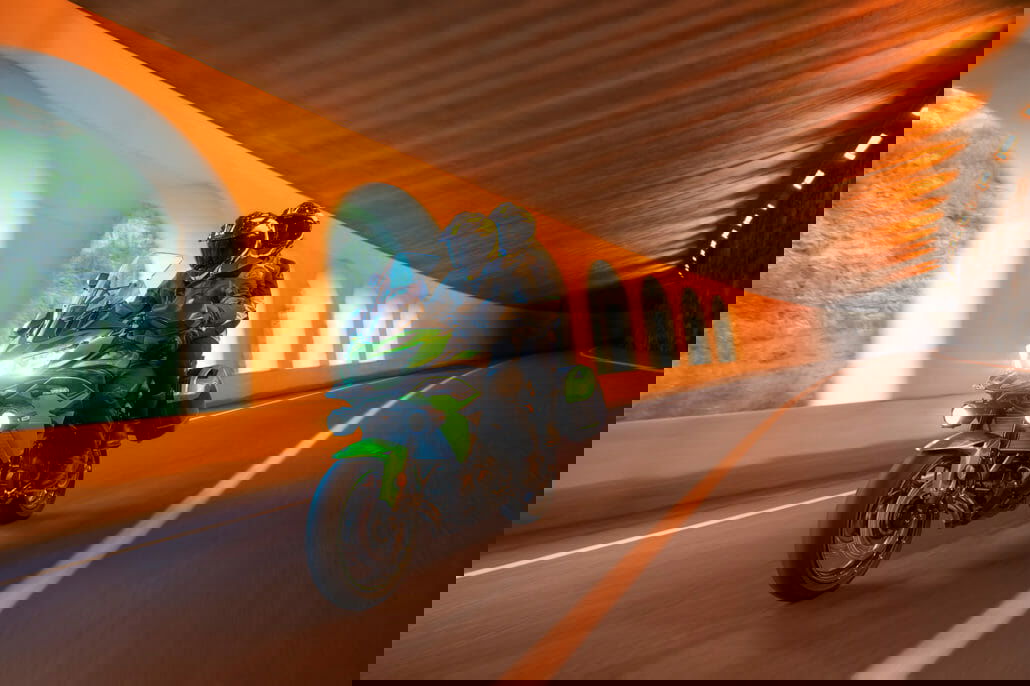 hi 22MY Versys650 GN1 ACT5