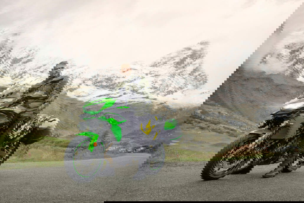 hi 22MY Versys650 GN1 ACT8