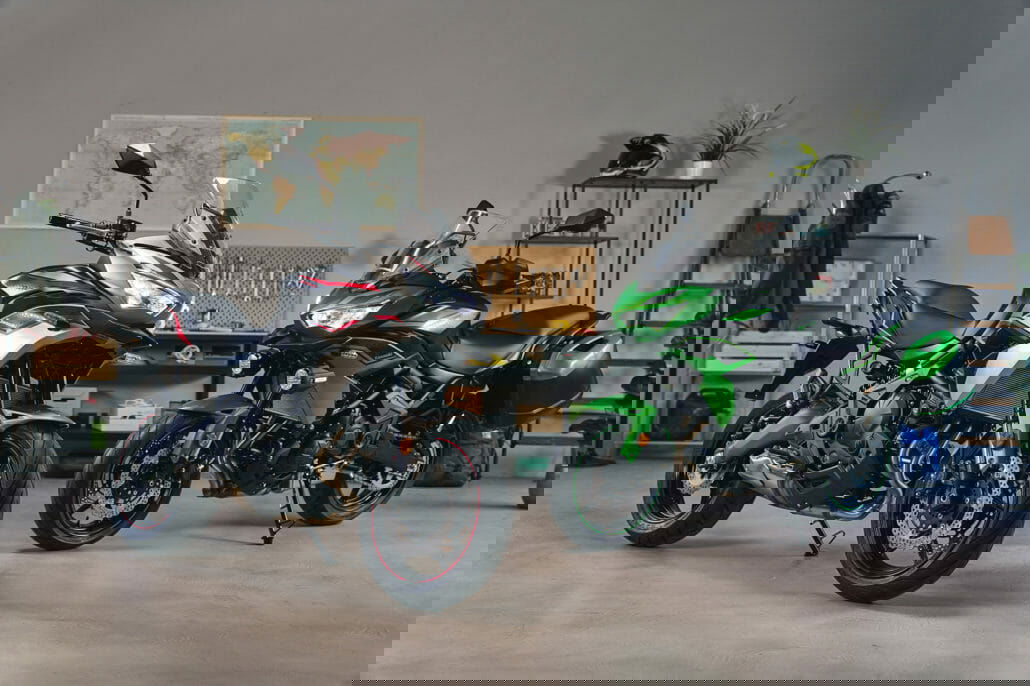 hi 22MY Versys650 SL1 static 2